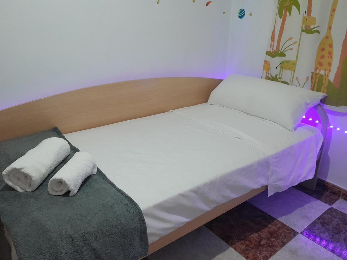 Apartamento Disfruta De Un Barrio Tranquilo Alcalá de Guadaira Exterior foto